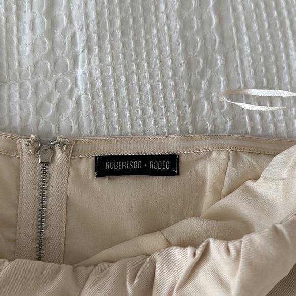 Cropped Bustier Top - Picture 3 of 3